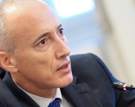 Правят пълна проверка заради самоубийството на ученик в Нова махала