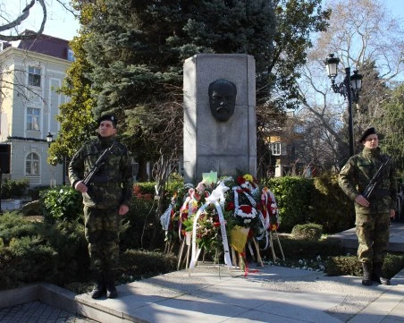 Духът на Стамболов през погледа на Александър Секулов: Пловдив чества 172 години от рождението на държавника