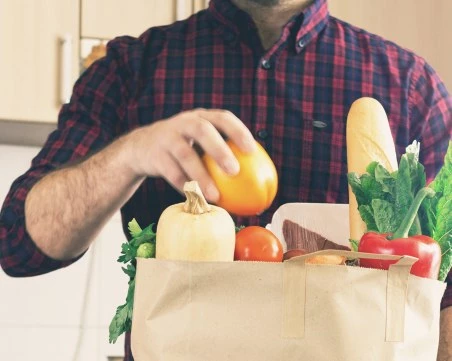 Умно пазаруване през зимата: Как да запазим стабилни разходите за домакинството