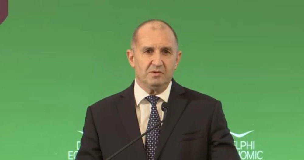 Критика към ЕС и еврозоната в първата реч на Румен Радев след оставката