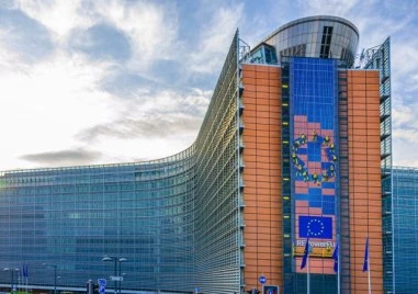ЕК предлага визови ограничения за граждани на страни с враждебно поведение