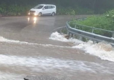 Временно е ограничено движението по път II 59 Ивайловград –