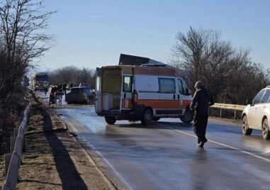 От АПИ отричат да е имало черен лед на пътя от фаталната катастрофа със загиналия бивш кмет