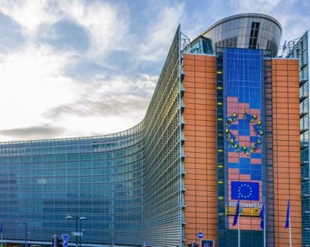 ЕК предлага визови ограничения за граждани на страни с враждебно поведение