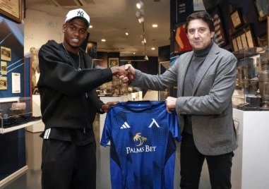 Левски и Локомотив официално обявиха трансфера на Хуан Переа Нападателят