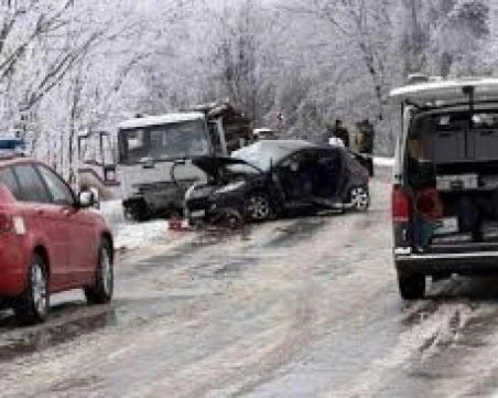 Обявиха за международно издирване шофьора на камиона, убил баща и дъщеря в Ловешко