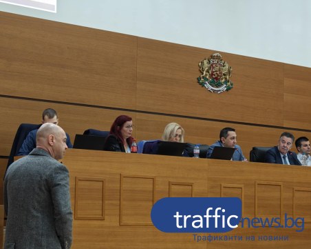 Общинари с блицкриг към зам.-кмет заради Колежа, с половин уста той призна за нередности