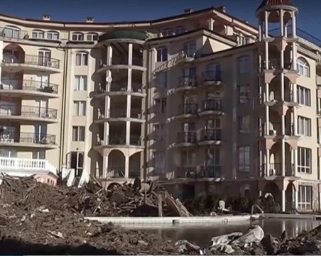 Собствениците на имоти в „Елените” настояват за спешно възстановяване на тока и водата