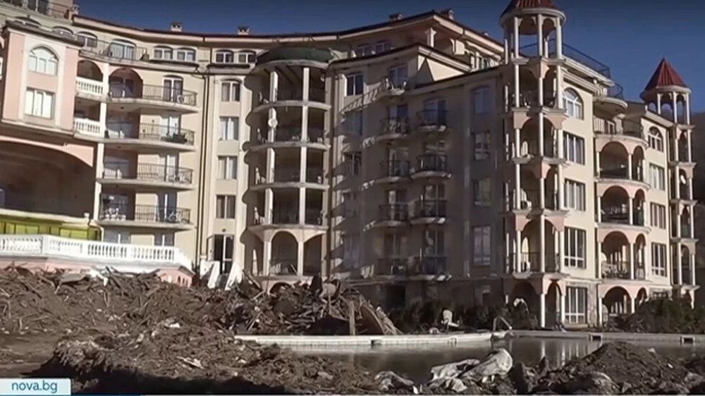 Собствениците на имоти в „Елените” настояват за спешно възстановяване на тока и водата