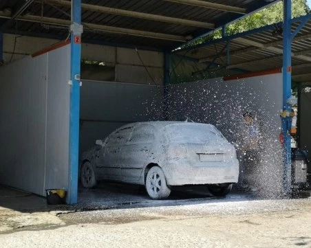 Проверки за спекула в последния ден на българския лев: Автомивките под прицел