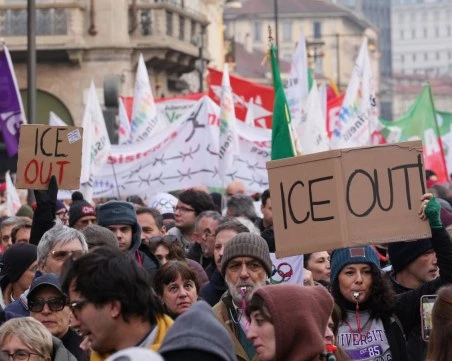 Стотици излязоха на протест в Милано против присъствието на ICE на Олимпийските игри