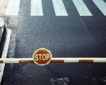 Вдигнаха блокадите от камиони и по границите на Сърбия