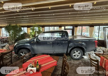 Шофьорът, който се вряза в заведение в Тракия, загубил контрол над джипа