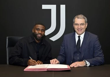 Ювентус с много странен трансфер