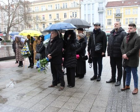 Пловдив почете паметта на жертвите на комунистическия режим пред паметника „Свидетелят
