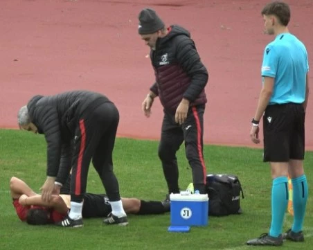 Титуляр в Локо с тежка контузия