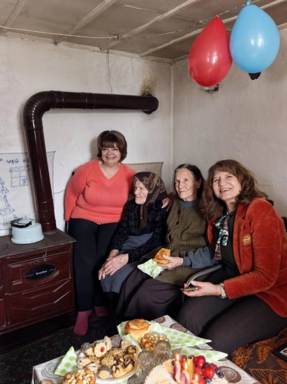 Баба Кева от Зелениково отпразнува своя 100-годишен юбилей