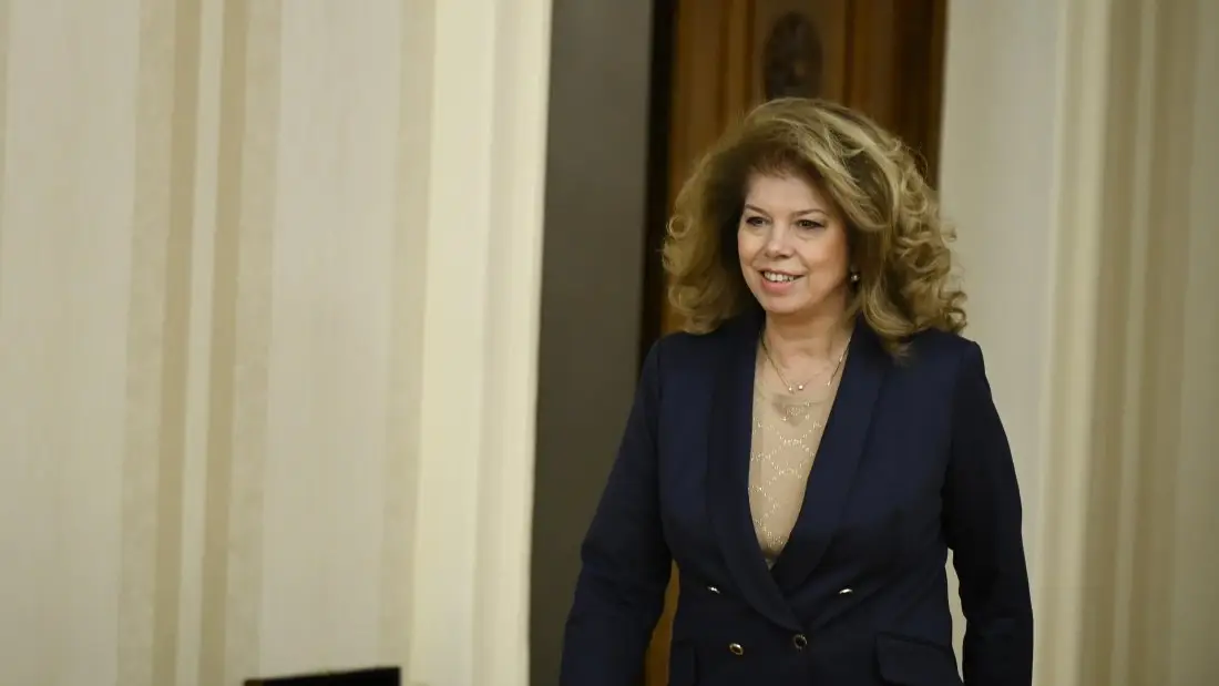 ГЕРБ-СДС и ПП-ДБ на консултации при президента за нов служебен премиер