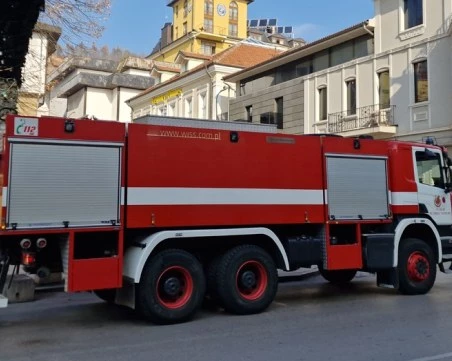 Дете на 2 години пострада при пожар в Пловдив