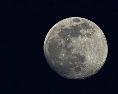 След течовете на гориво: НАСА изстрелва ракетата си с мисия около Луната през март