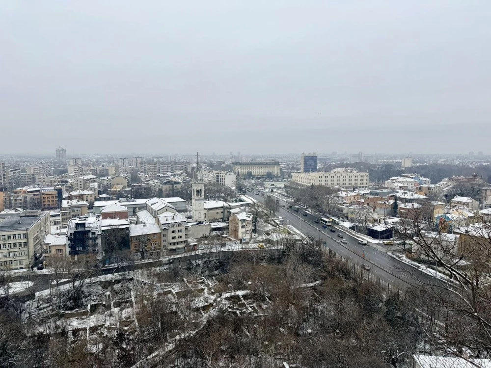 Облачно и студено ще е и днес в Пловдив, температурите се задържат около нулата