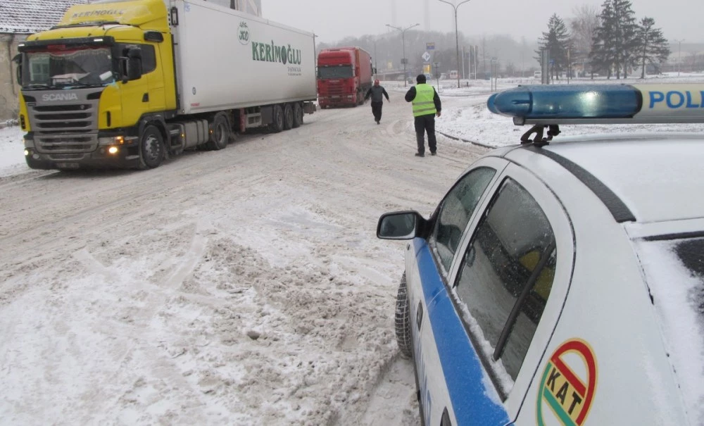 23 пияни и 11 дрогирани водачи залови полицията за ден