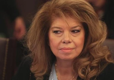 Президентът Йотова продължава консултациите с АПС, МЕЧ и Величие