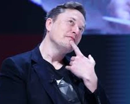 Илон Мъск стана първият човек в историята с богатство от 800 милиарда долара