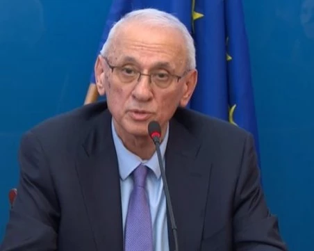 Откриха скритата камера в гинекологичния кабинет в София