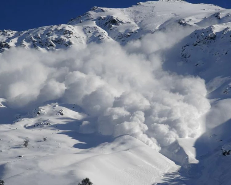 Три лавини паднаха в района на Седемте рилски езера