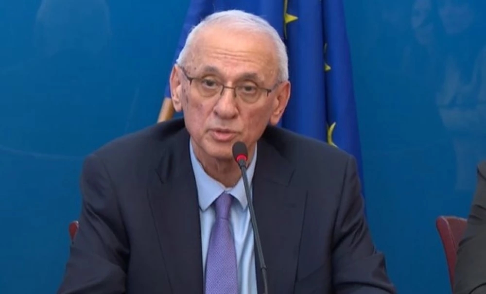 Откриха скритата камера в гинекологичния кабинет в София