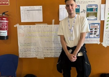 Учителят задържан след секс скандал в пловдивско школо е уволнен