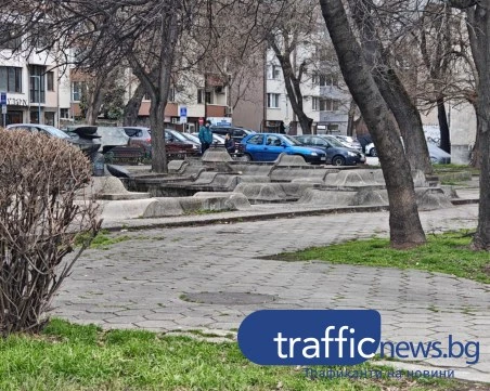 Община Пловдив си върна частния площад – облагородява го и възстановява фонтаните