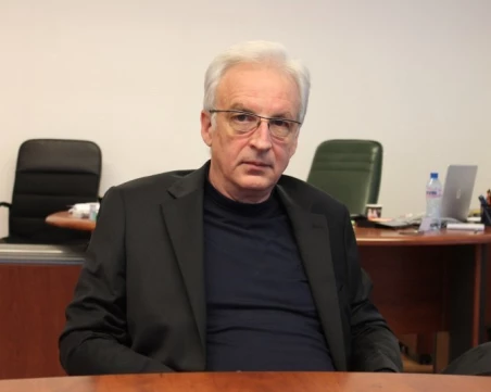 Съдът върна за шеф на НИНКН арх. Петър Петров