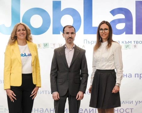 Vivacom стартира Job Lab - нова програма за развитие на меки и дигитални умения сред ученици в цялата страна