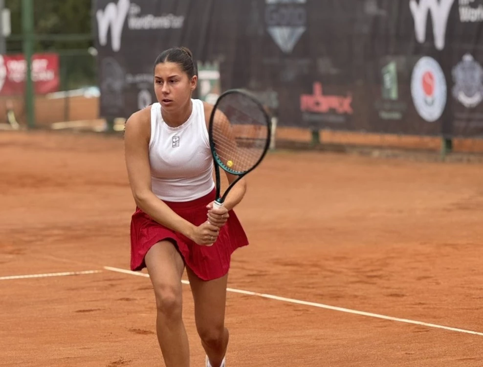 Елизара Янева се класира за полуфиналите на сингъл на турнира