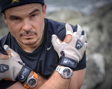 Човекът паяк дава 100 000 долара награда за информация за Ивайло Калушев и изчезналите с него