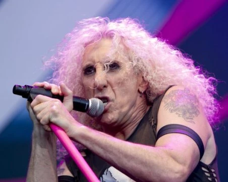 Дий Снайдер с проблеми със здравето, Twisted Sister няма да забиват лятото на Мидалидаре