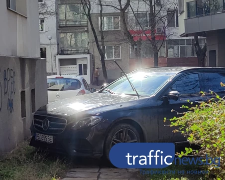 Мерцедес „окупира