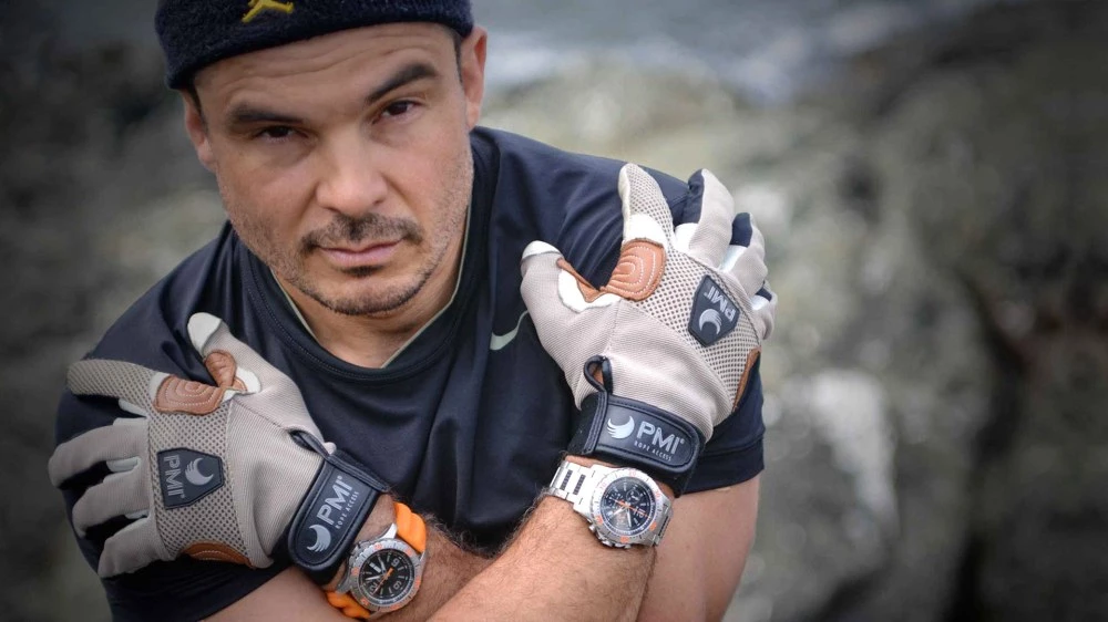 Човекът паяк дава 100 000 долара награда за информация за Ивайло Калушев и изчезналите с него