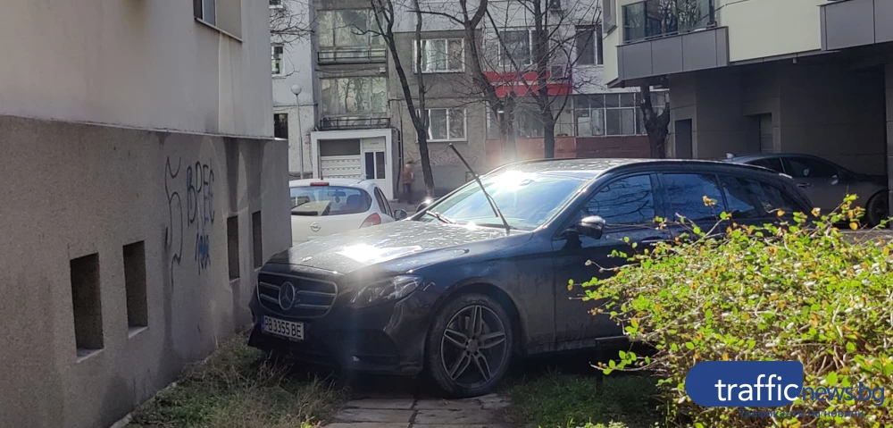 Мерцедес „окупира