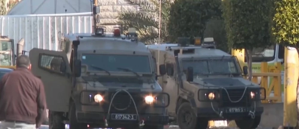 Тайна мисия с българска следа: 8 палестинци, оковани с белезници, са депортирани от САЩ