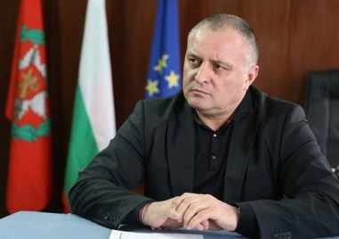 Доц. Неделчо Стойчев: Поведението на Ивайло Калушев е на нарцистичен психопат