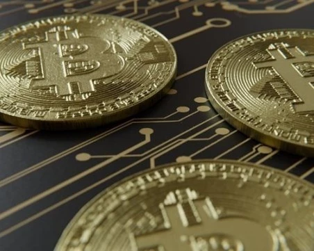 Южнокорейска борса за криптовалути погрешка изпрати 44 млрд. долара на потребители под формата на биткойни