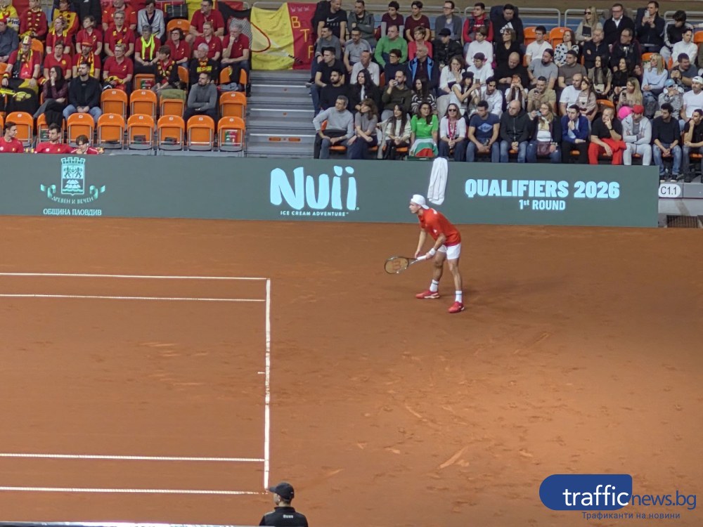 Александър Василев се бори много, но не успя да пречупи 72-ия в света Колиньон, Белгия поведе на България за Купа Дейвис в Пловдив