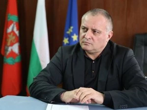 Доц. Неделчо Стойчев: Поведението на Ивайло Калушев е на нарцистичен психопат