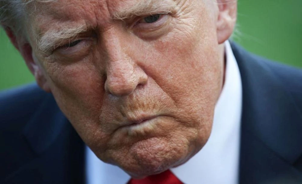 Тръмп не смята да се извинява за расисткото видео с Обама