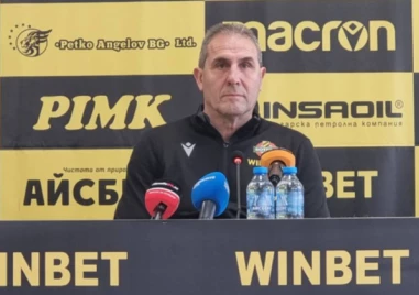 Старши треньорът на Ботев Димитър Димитров Херо говори след равенството