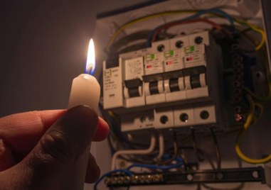 Киев отново въвежда временен режим на тока