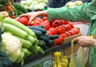 През шестата седмица на годината пазарът на основни хранителни стоки